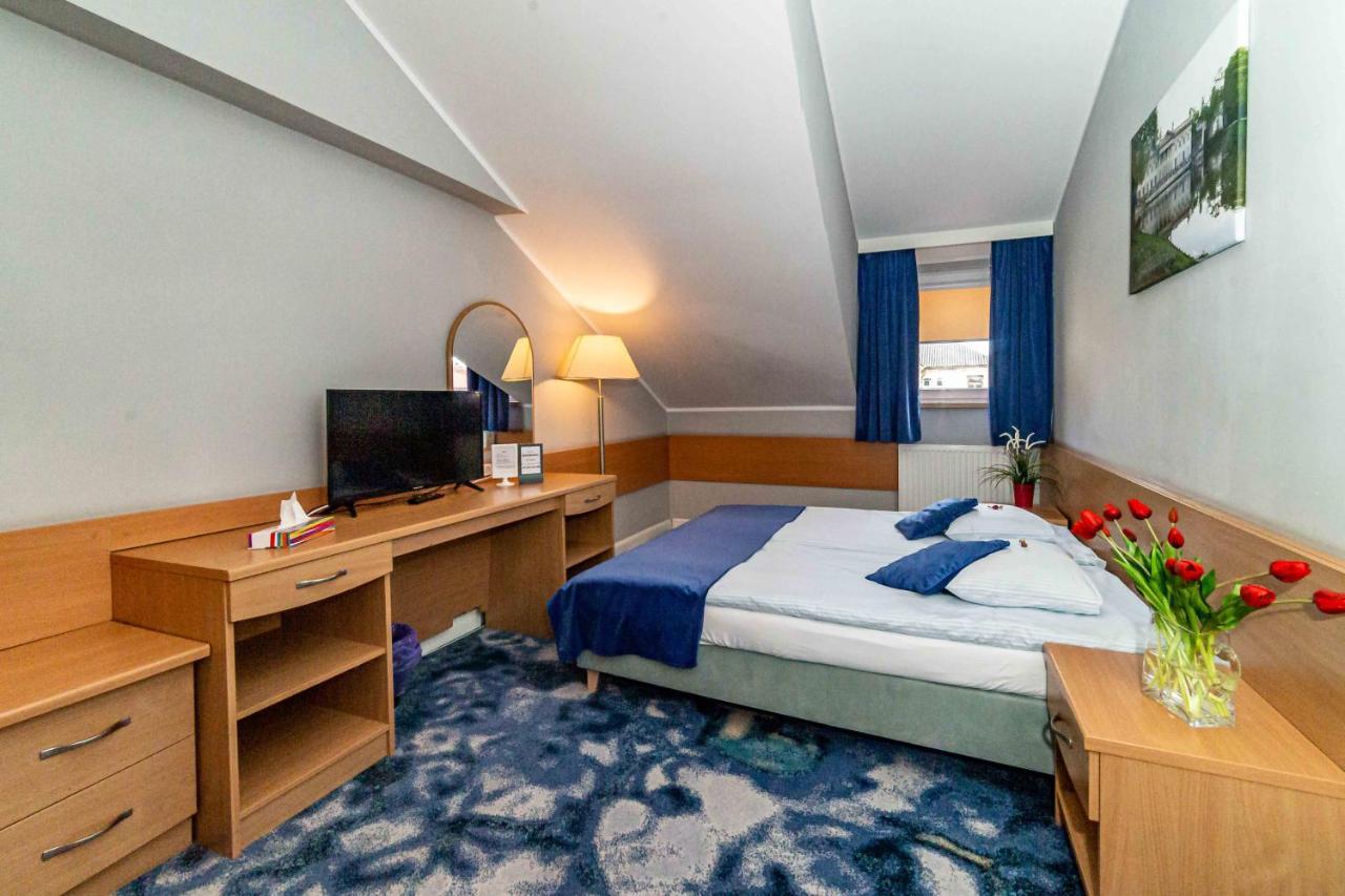 Hotel Metropol Łomża Esterno foto